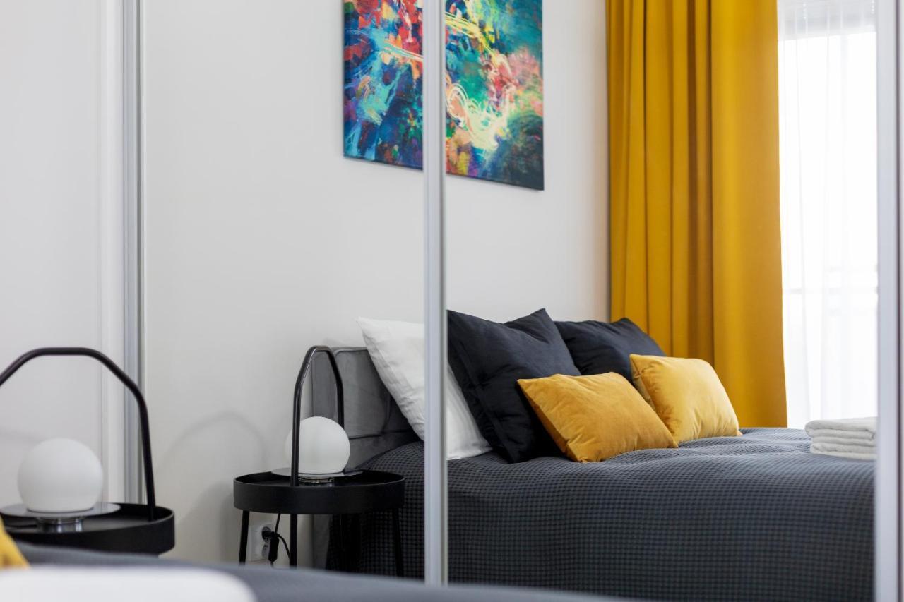 Appartement Yellow Sunset Studio à Varsovie Extérieur photo